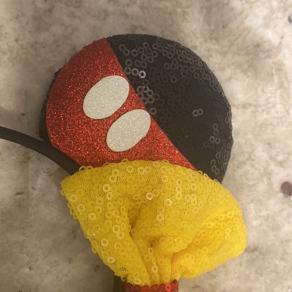 Disney parks Adult minnie mouse ears- Headband - Picture 3 of 4